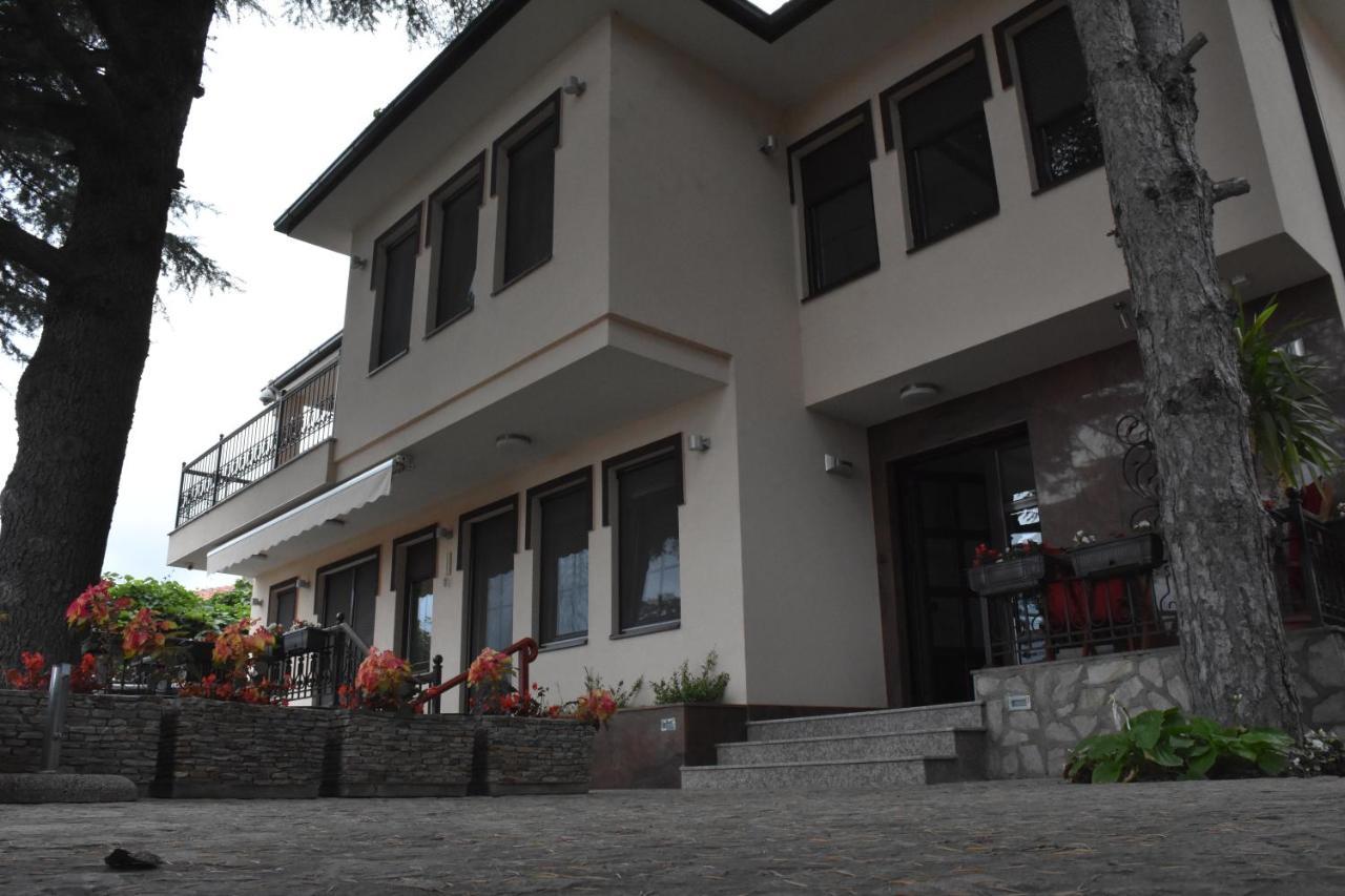 Bache Apartments โอครีด ภายนอก รูปภาพ